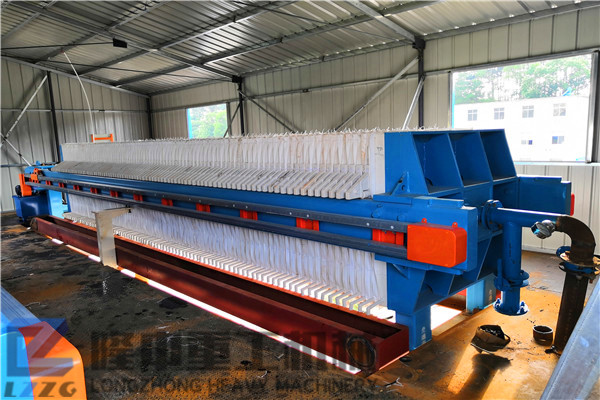 環(huán)保污泥壓濾機設(shè)備大約多少錢一套 智能環(huán)保提升信賴